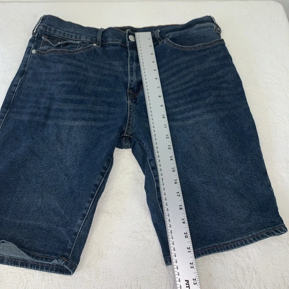 True Religion Ricky Jean Shorts Mens 36 x 11 Denim Relaxed Straight Stretch NICE